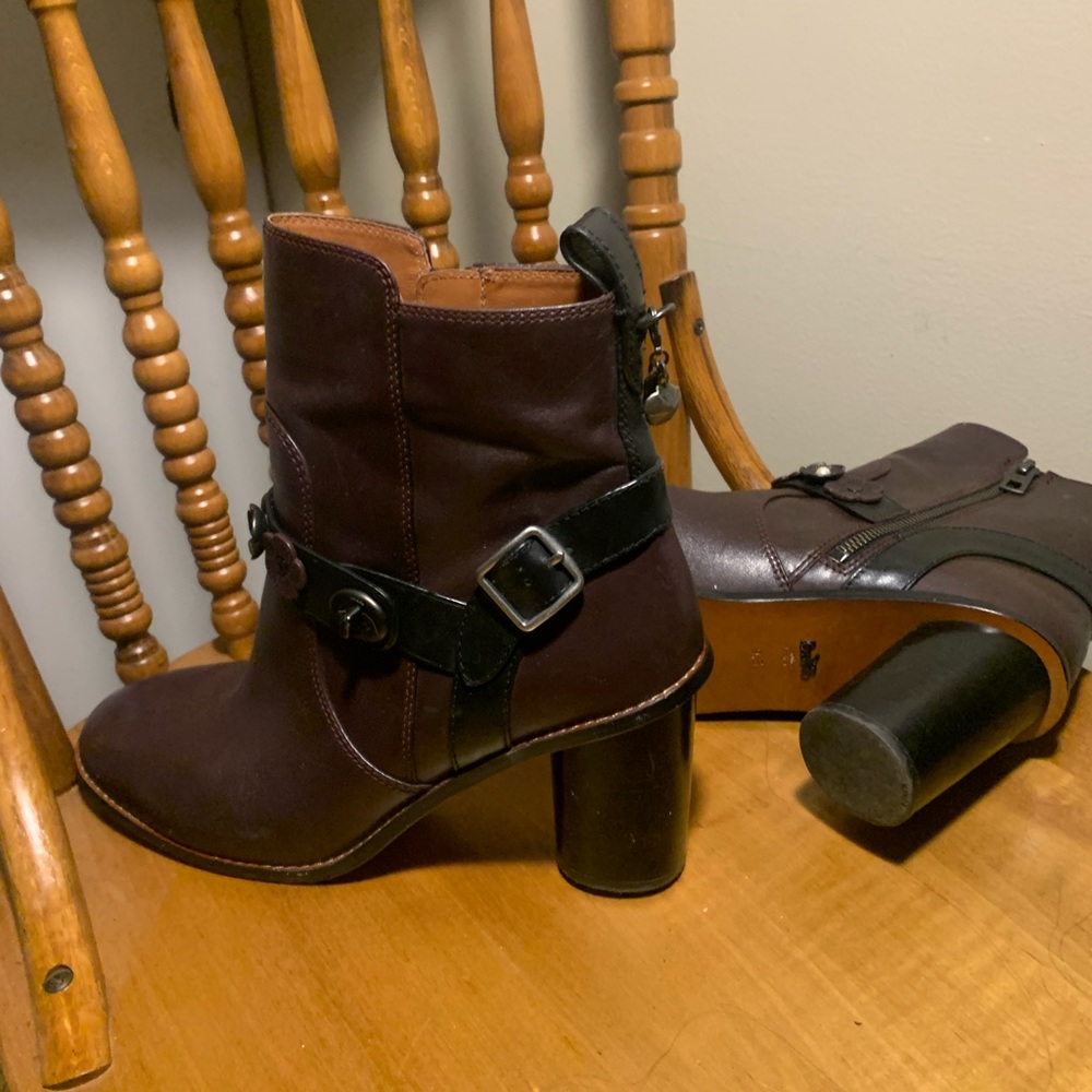 Coach Oxblood/Black Moto Bootie Heel with Floral Detail Tearose Womens Sz 9.5 - Picture 5 of 8
